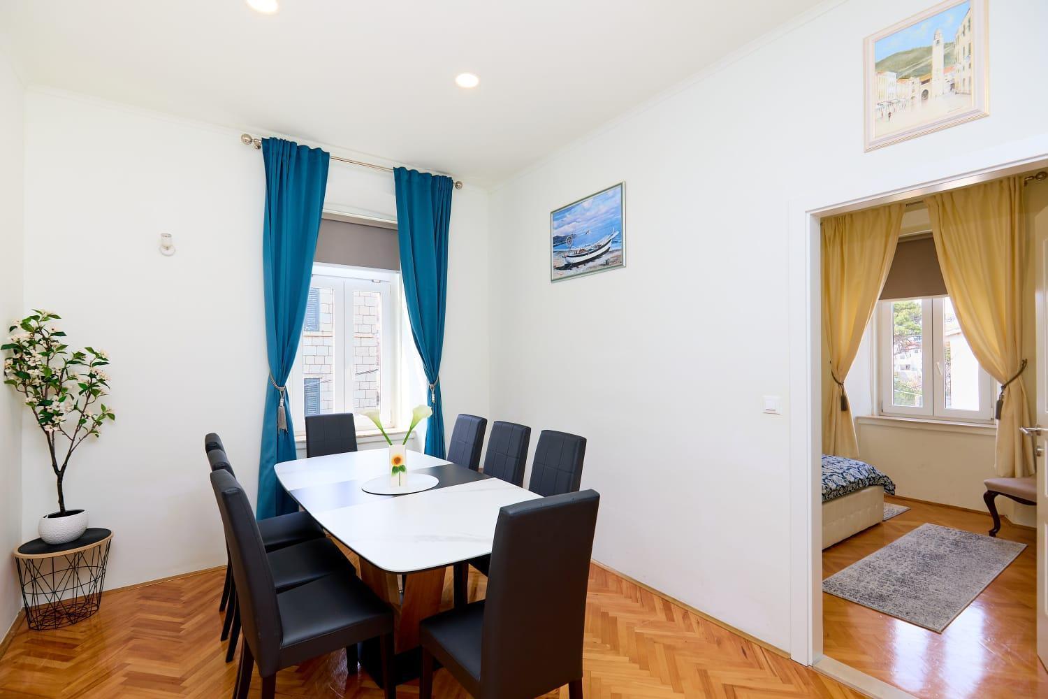 Spacious 4 Bedroom Dubrovnik Apartment מראה חיצוני תמונה